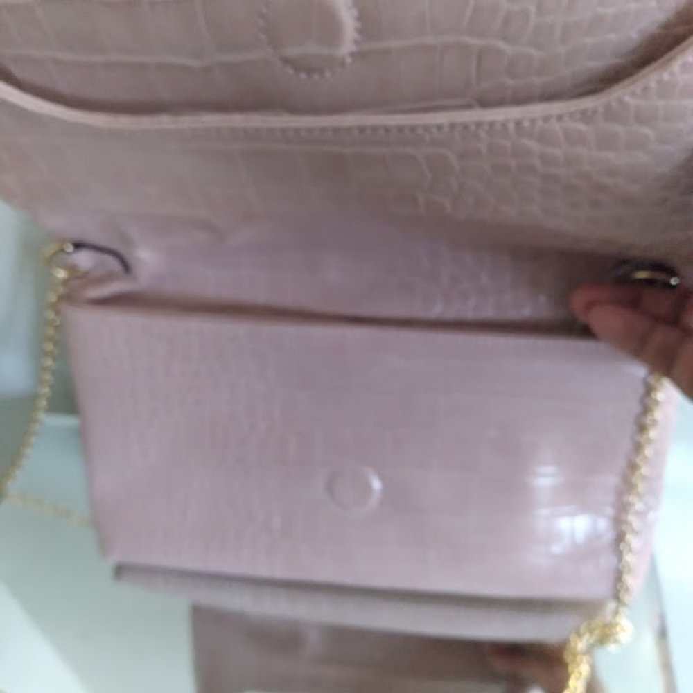 Handbag - Picture 2 of 3